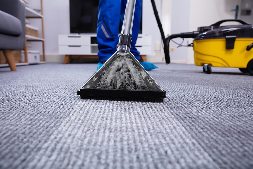 Milwaukee Carpet Cleaning (Charis) Milwaukee Carpet Cleani… Flickr
