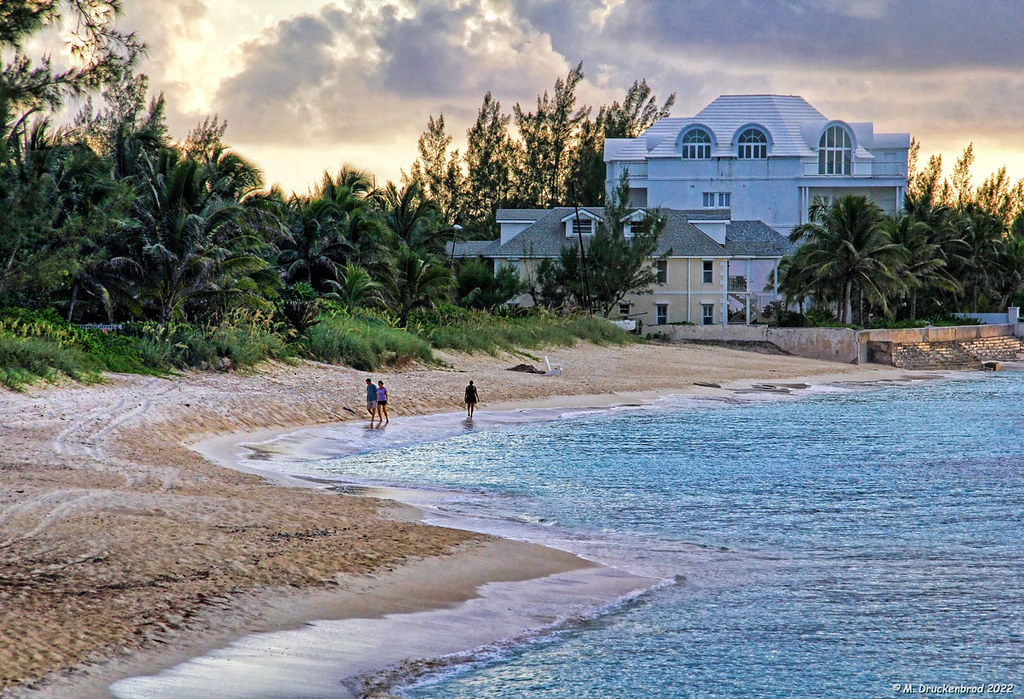 Seaside House on Love Beach in Nassau Bahamas Love Beach, … Flickr