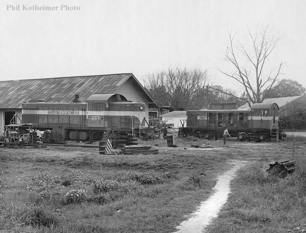 Hartford & PCK 042 Hartford & 257 and 1 H… Flickr
