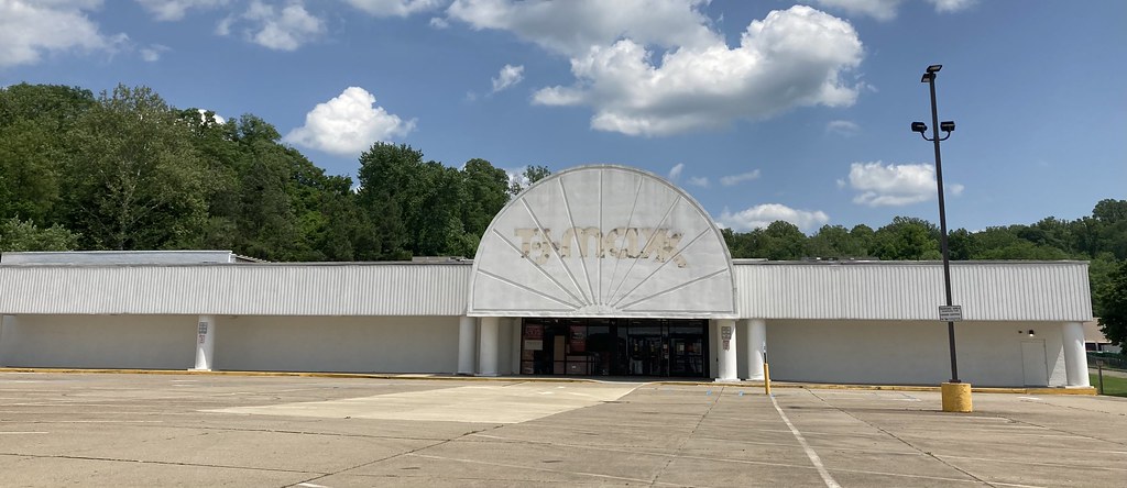 Former TJ Maxx Vienna, WV | Originally home to David Weiss. … | Flickr