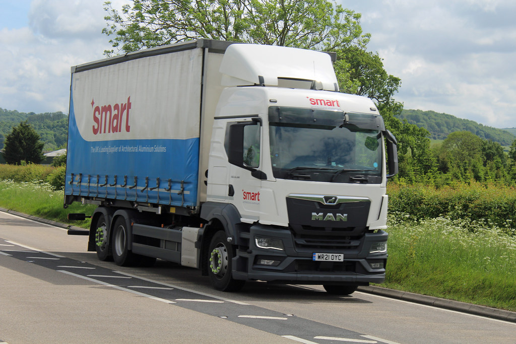 Smart, Yatton WR21 OYC, MAN TGS at Aston Cross MAN TGS26.3… Flickr