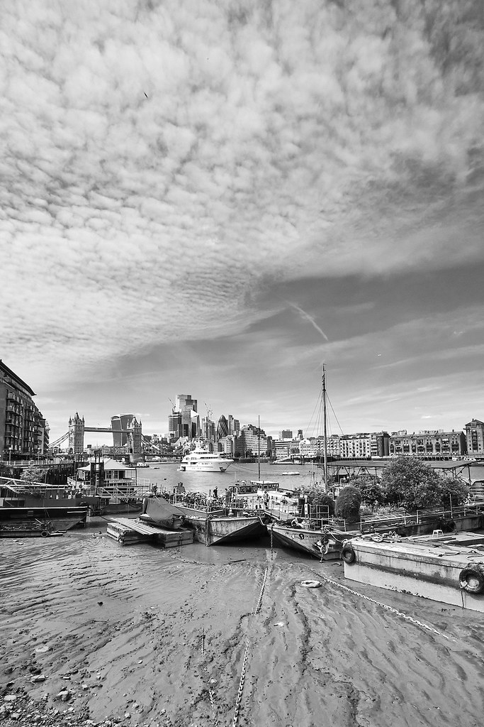 Low Tide on the River Thames Phil Amesbury Flickr
