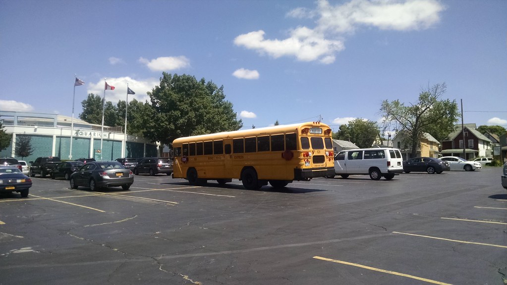 Ridge Road express Blue Bird All American At the Niagara A… Flickr