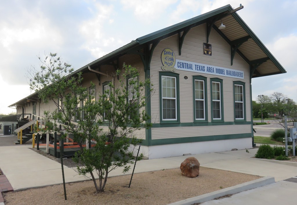 Old Moody Santa Fe Railroad Depot (Temple, Texas) Located … Flickr