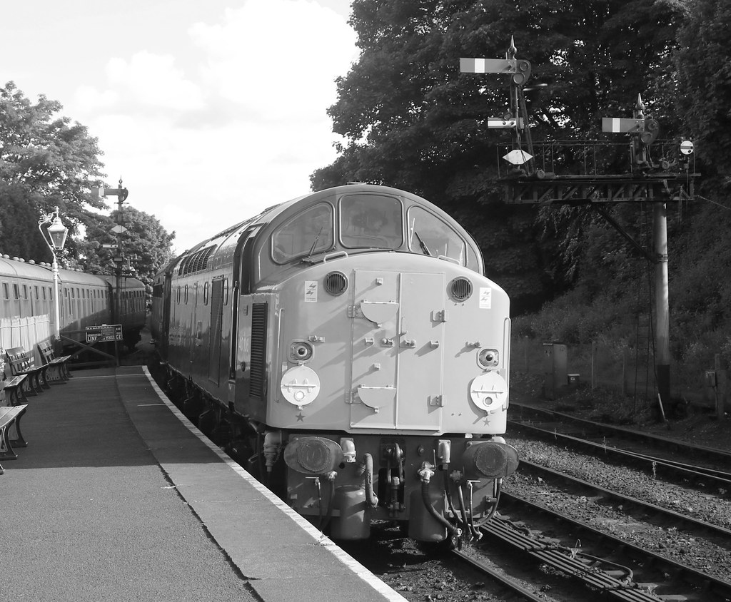40106 at Bridgnorth 19/05/22 40106 at Bridgnorth. 19/0… Flickr