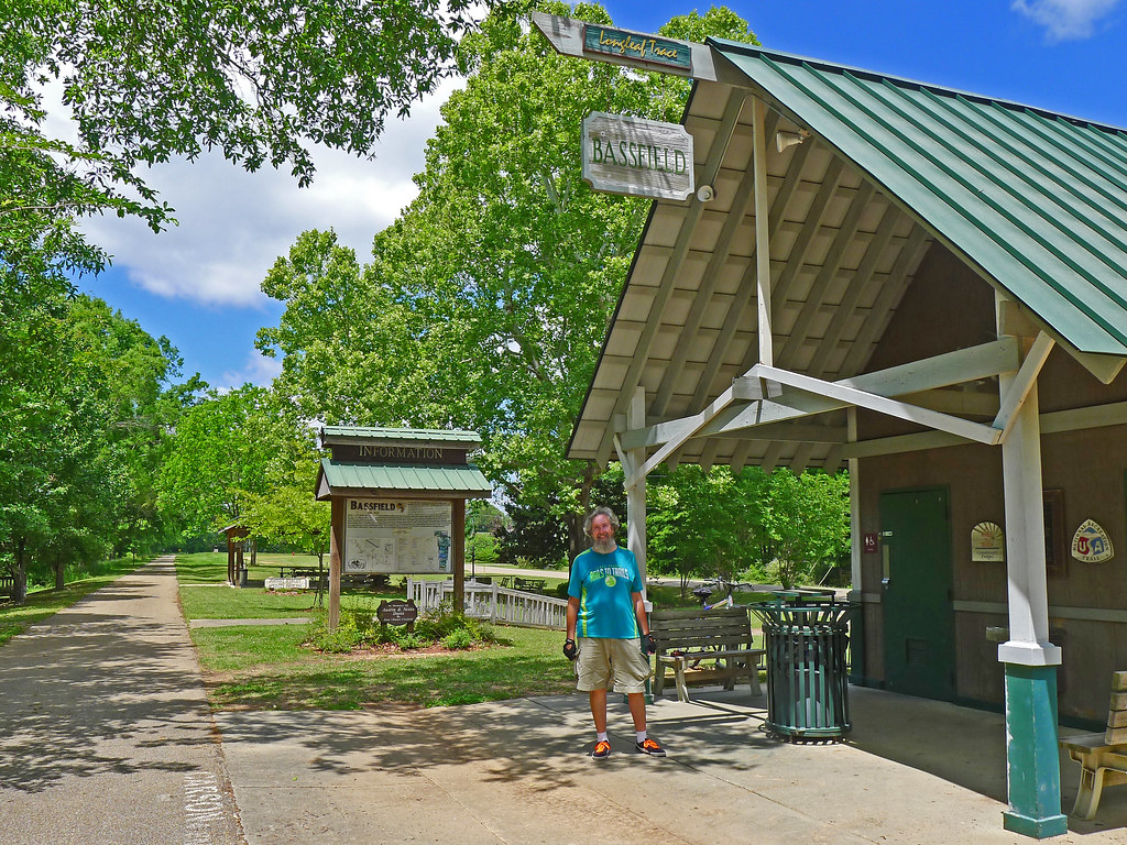 2018.04 MS at Bassfield Station Longleaf Trace Trail Missi… Flickr