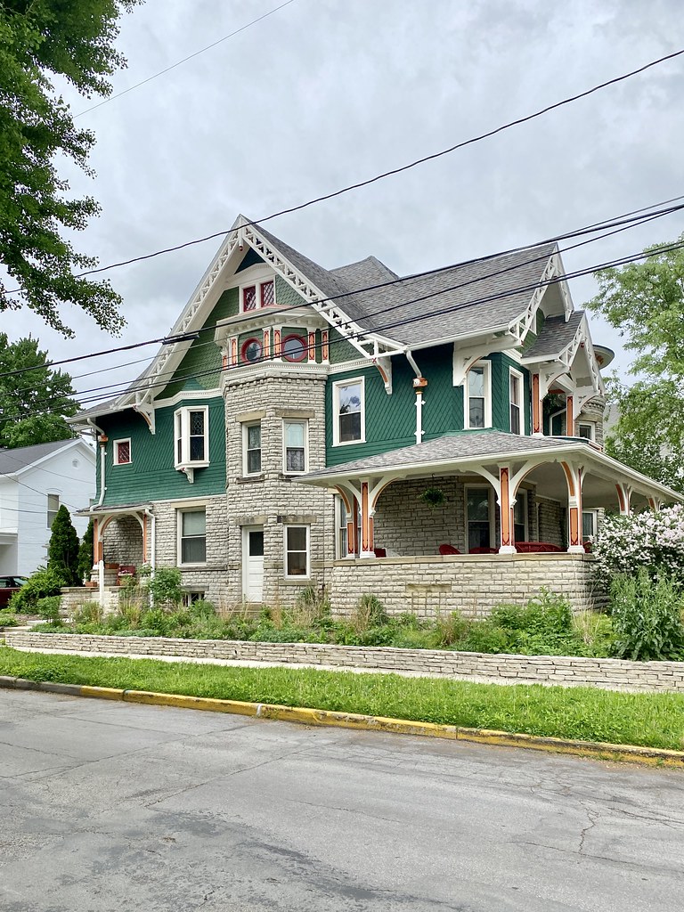 Summit Street and Court Street, Bowling Green, OH Built in… Flickr
