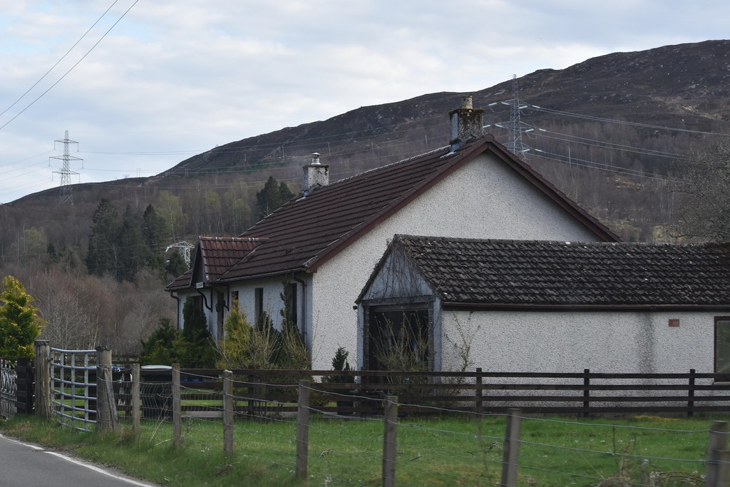 Lovely country home in the village of Tummel Bridge, Scotl… Flickr