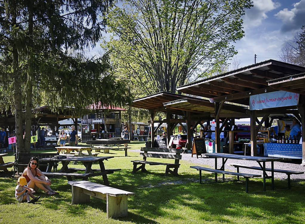 Trumansburg Farmer's MarketHBM! Bench Monday We stopped a… Flickr
