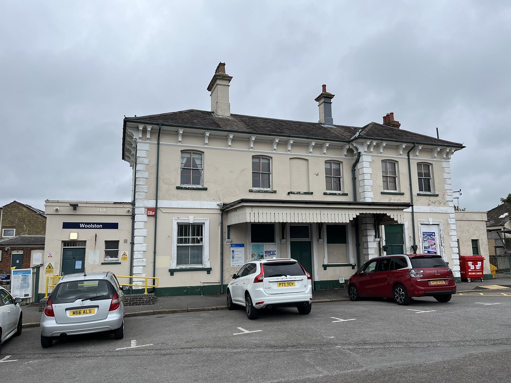Woolston Railway Station Graham Benbow Flickr