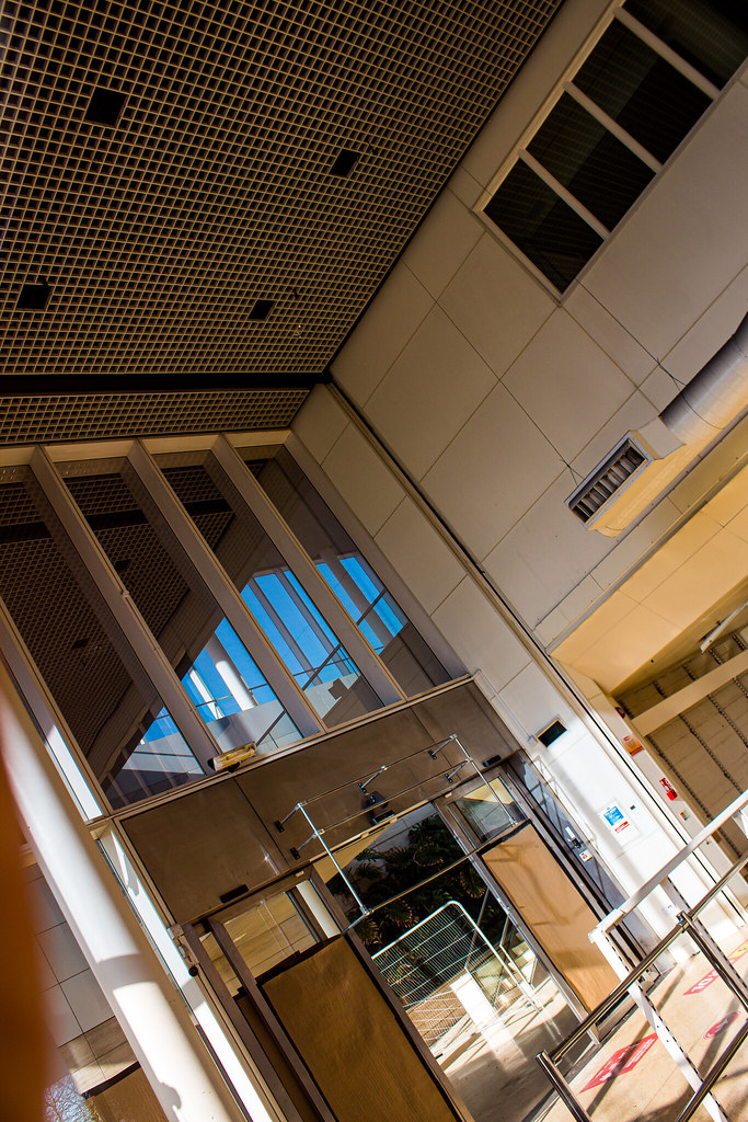 Milton Keynes Food Centre Former Iceland MK Food Centre, c… Flickr