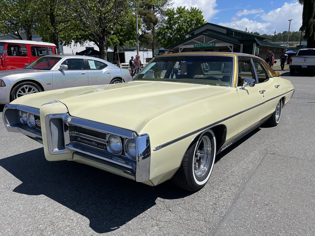 1969 Pontiac Bonneville a photo on Flickriver