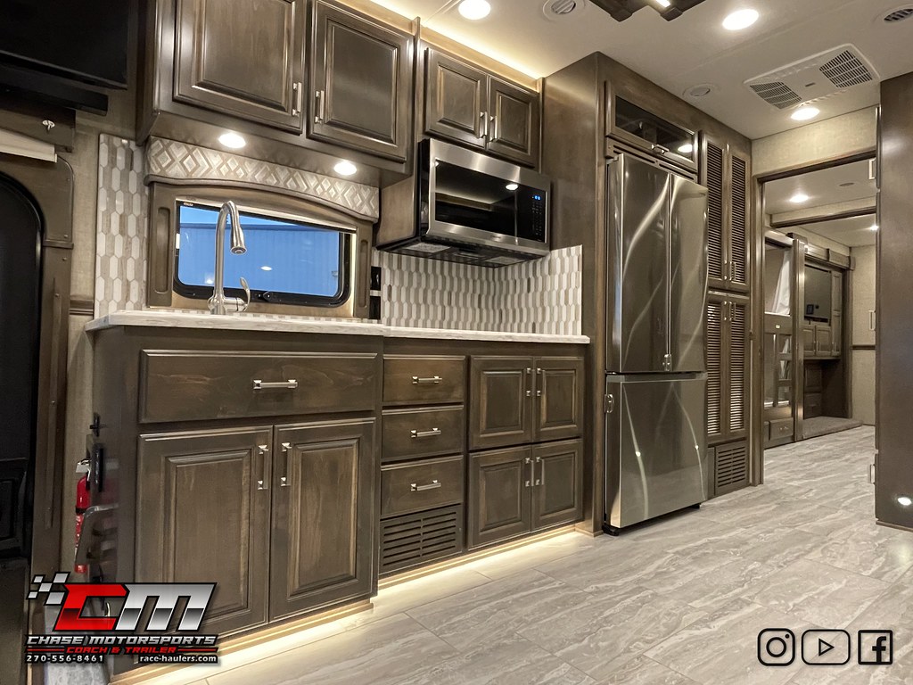 2022renegade45cbf45tripleslidemotorhomewbunks500hp… Flickr