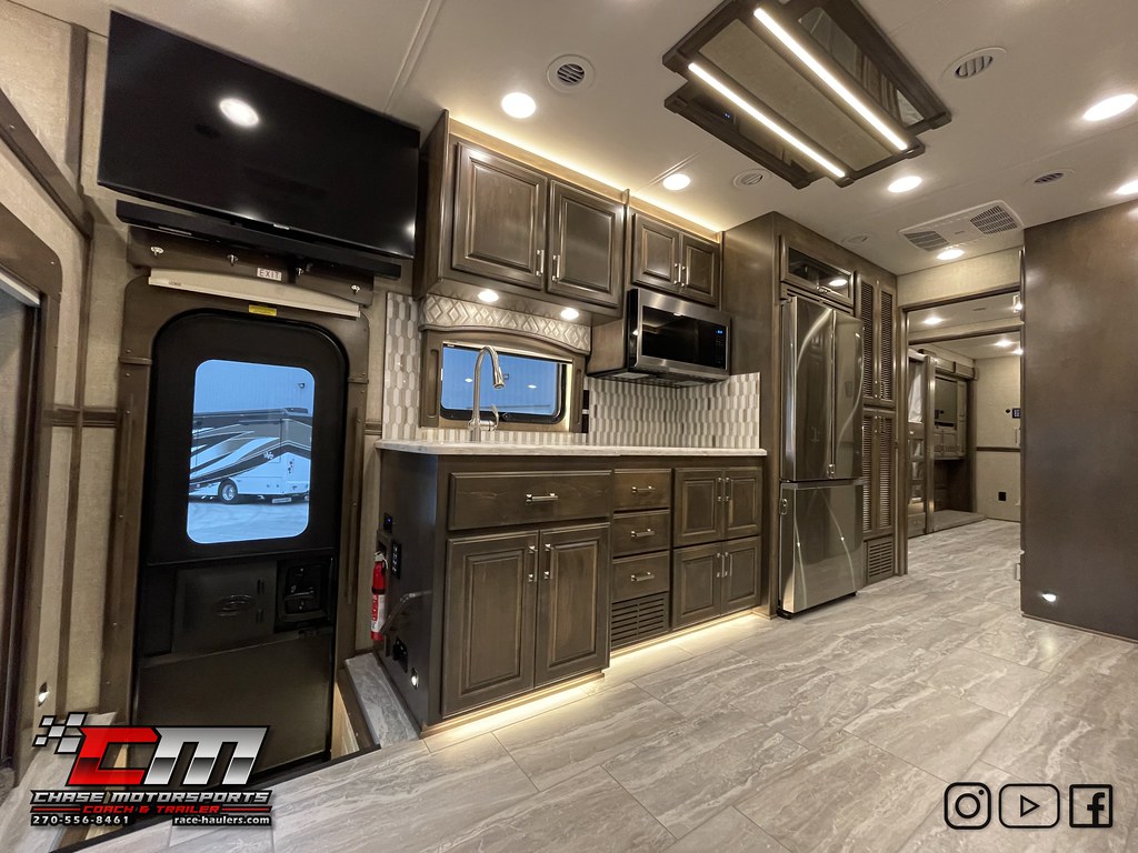 2022renegade45cbf45tripleslidemotorhomewbunks500hp… Flickr