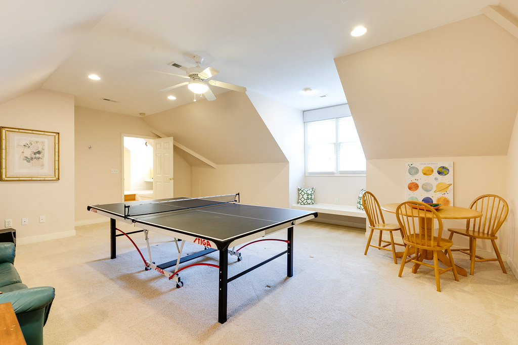 6047 Renwick Dr67 Mindie Ballard Flickr