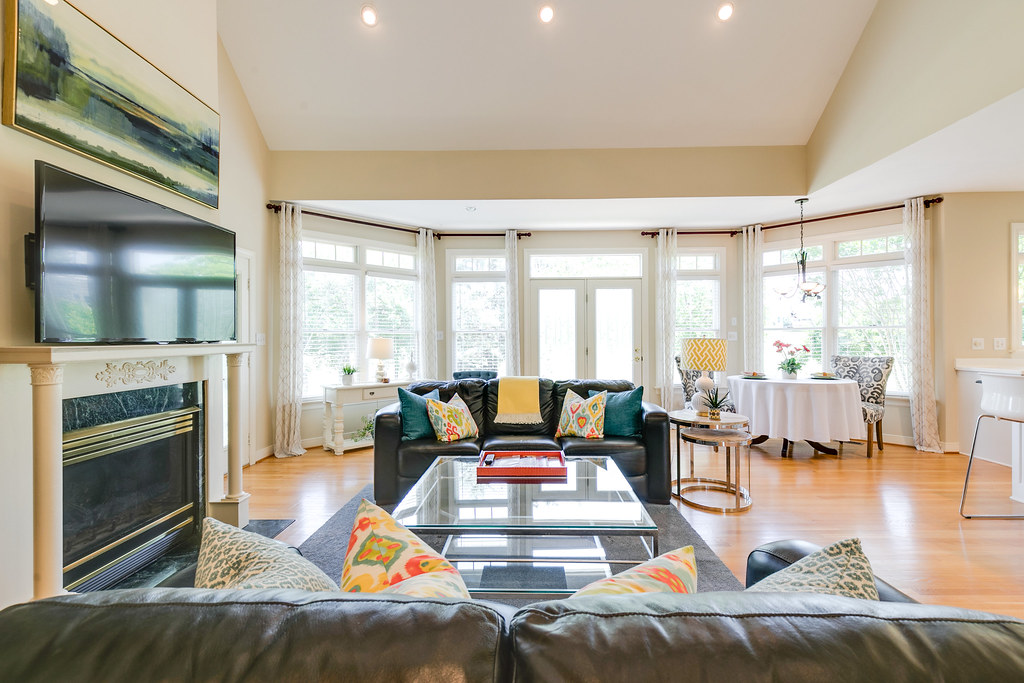 6047 Renwick Dr21 Mindie Ballard Flickr