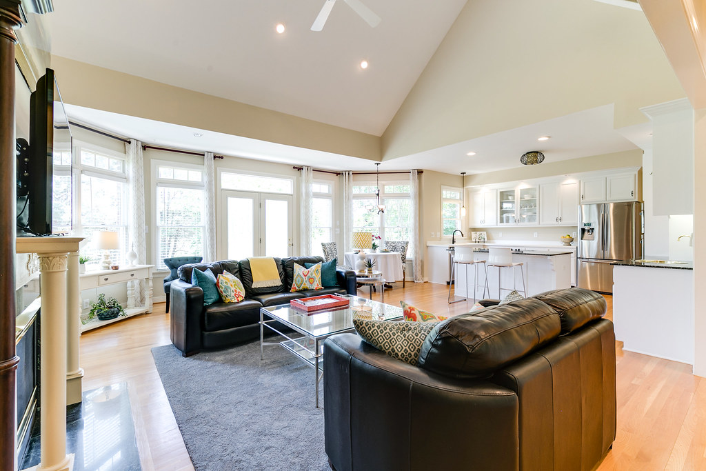 6047 Renwick Dr22 Mindie Ballard Flickr