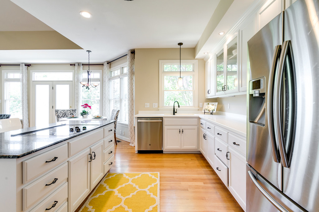 6047 Renwick Dr36 Mindie Ballard Flickr