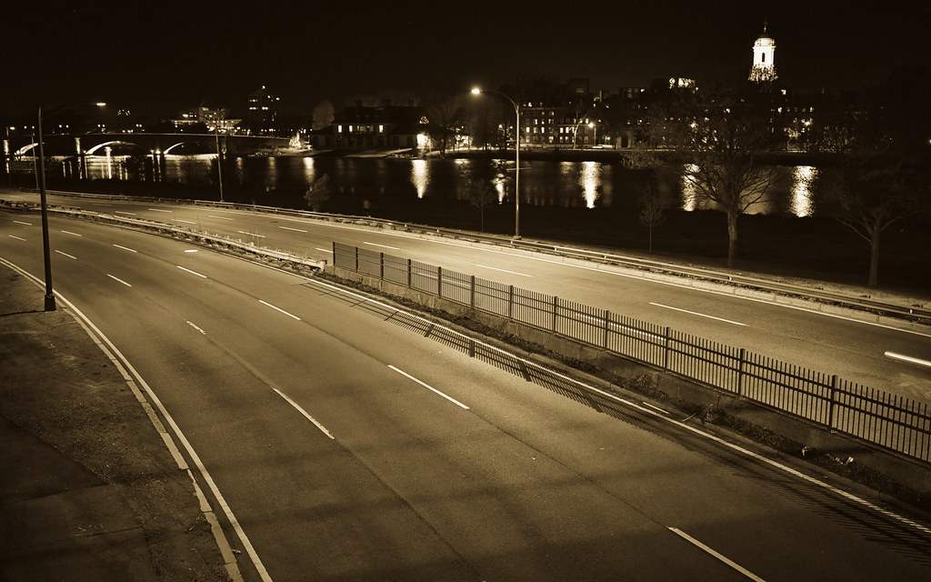 Soldiers Field Road at night Taken from the pedestrian bri… Flickr