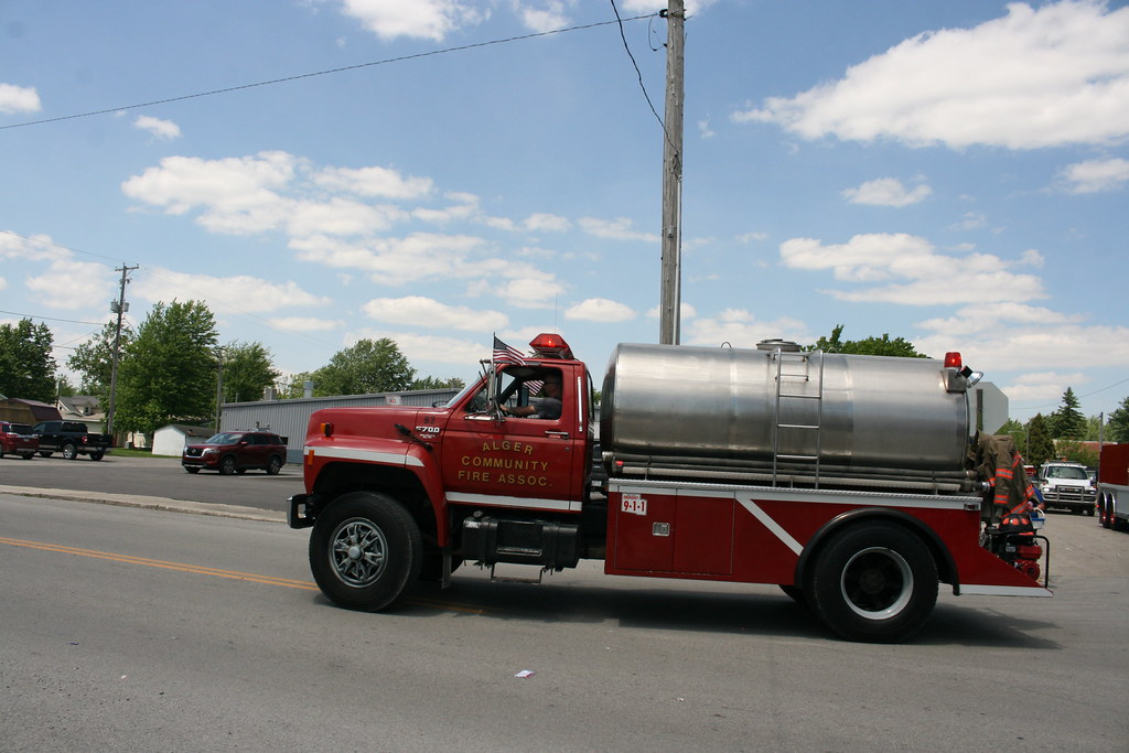 Alger Community Volunteer Fire Dept Alger Memorial Day Par… Flickr