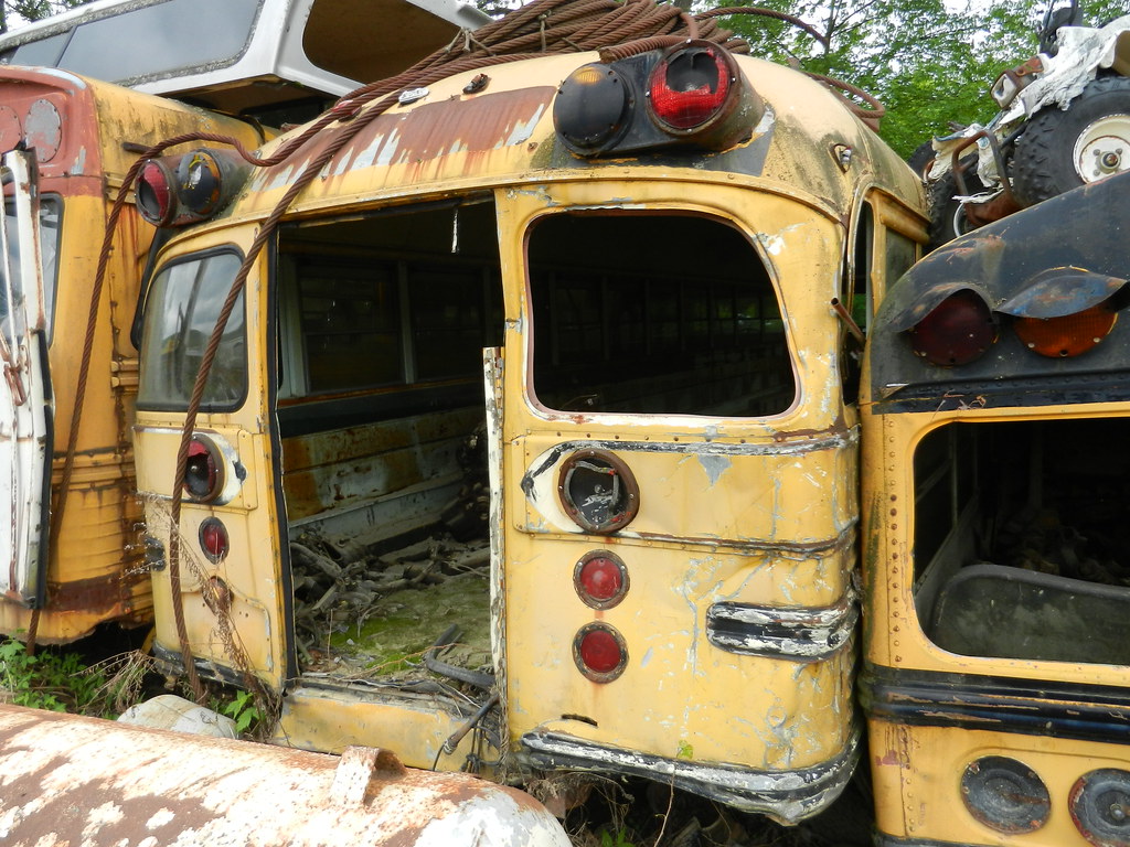 Carpenter Chevrolet exPA (2) Troups Creek Auto Parts Tr… Flickr