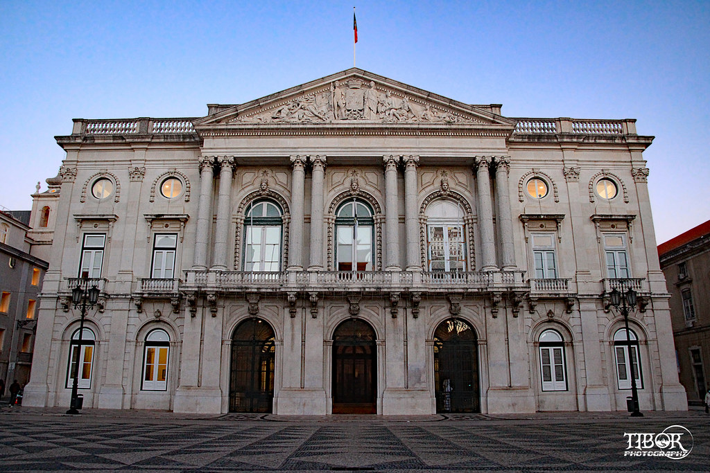 City hall The Lisbon City Hall is the seat of the Lisbon m… Flickr