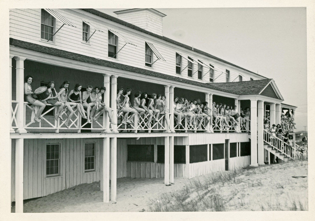 Elizabeth City, NC HIgh School Band, c. 1943 Band members … Flickr