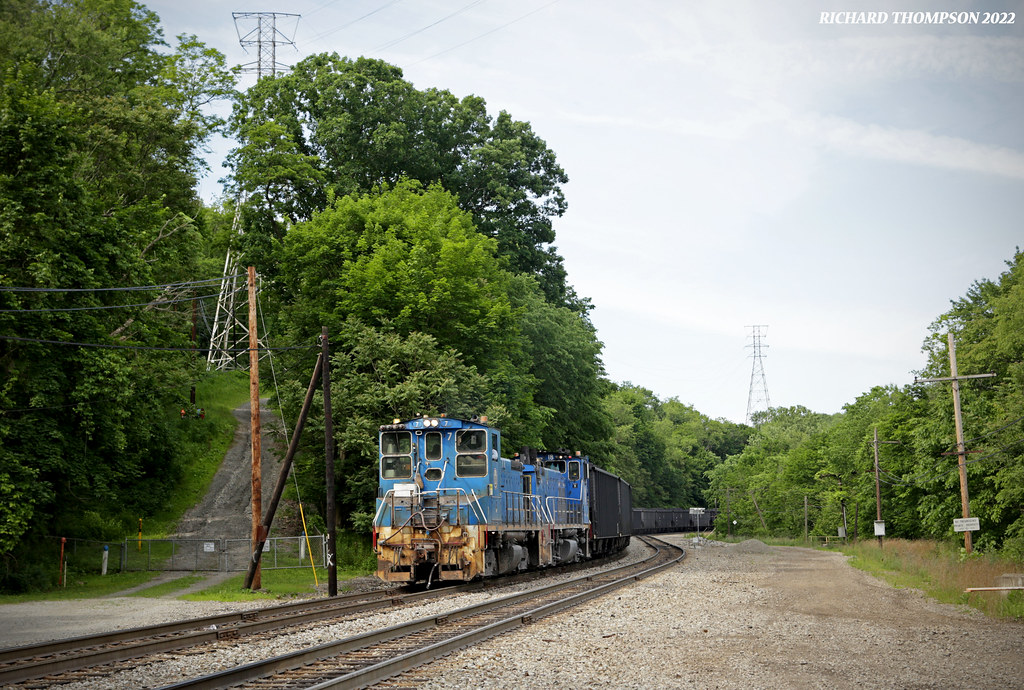 URR 2CLT Grant Ave West Mifflin, PA 6/5/22 URR train 2CLT … Flickr