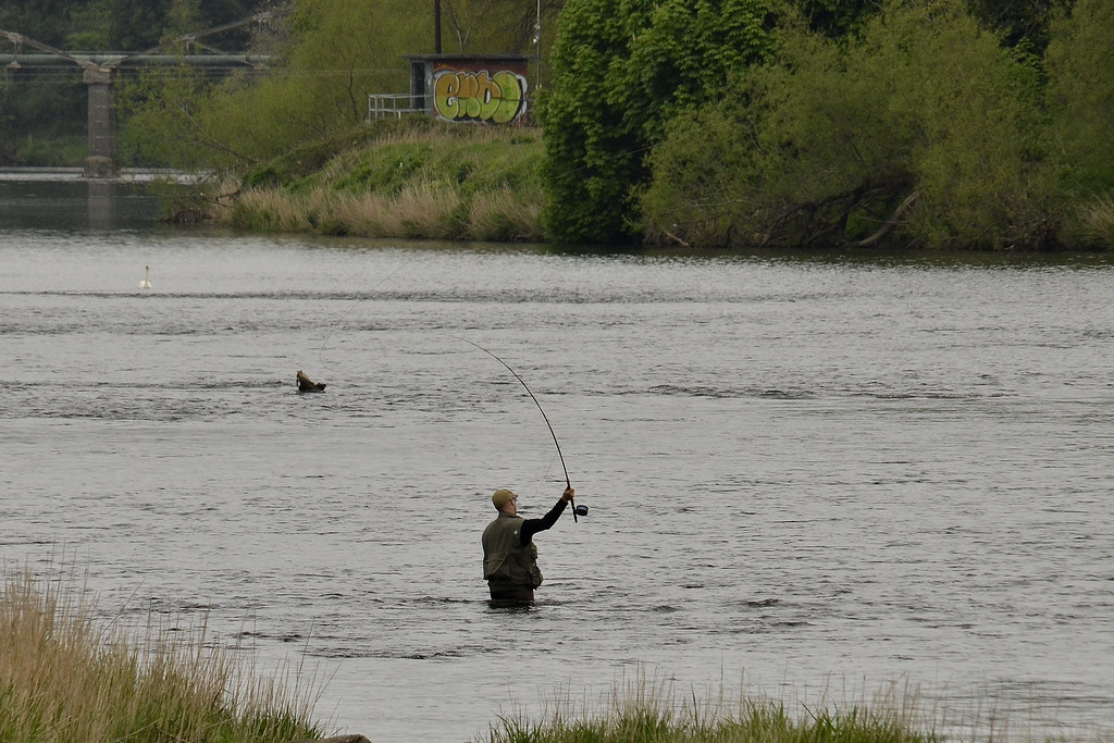 Fishing River Clyde Newton from Haughhead Blantyre Flickr