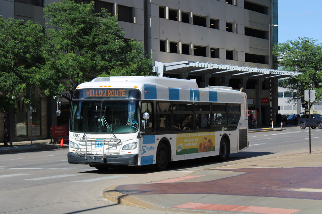 Omaha Metro Transit 1307 Omaha Metro Transit 1307 2013 Ne… Flickr