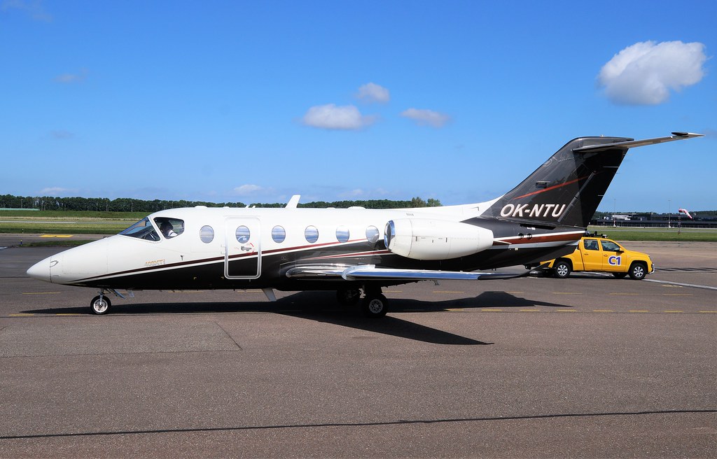 OKNTU Raytheon Beechjet 400A/Nextant N400XT C/N RK317 Le… Flickr