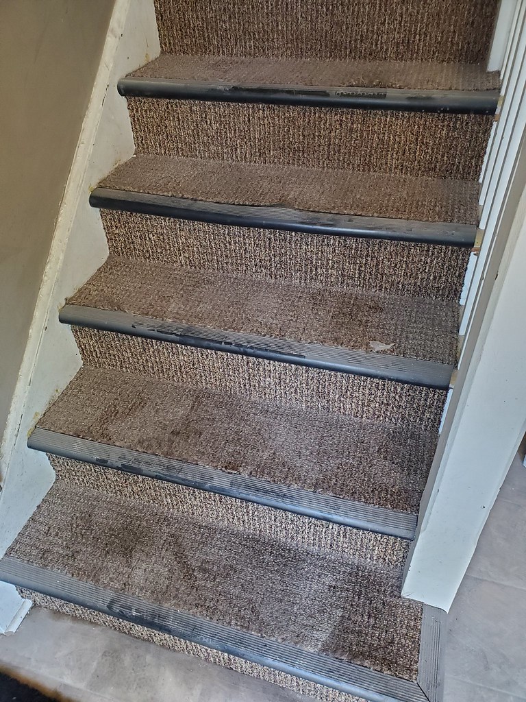 Hallways are filthy. Woodlake Properties LLC is "renovati… Flickr