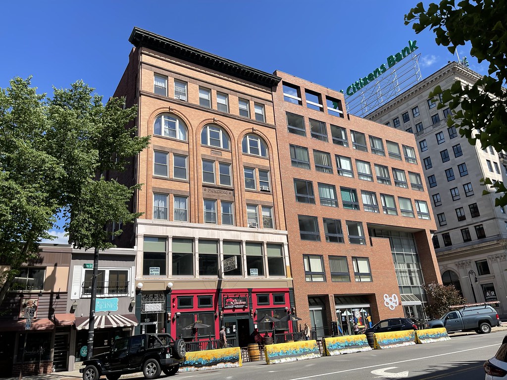 Pickering Building in Manchester, New Hampshire. Built in … Flickr