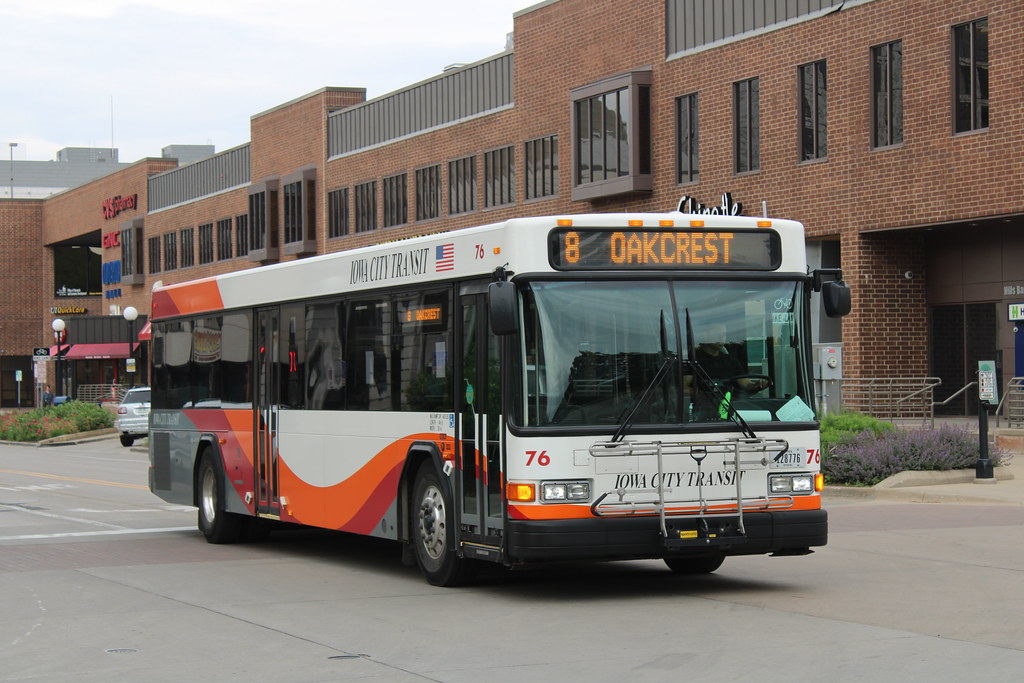 Iowa City Transit 76 Iowa City Transit 76 2017 Gillig Low… Flickr