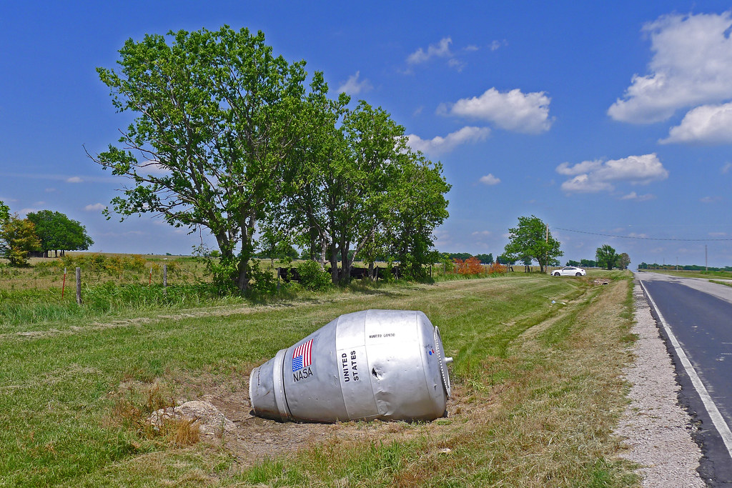 2018.06 OK Winganon Concrete Mixer Space Capsule Winganon … Flickr