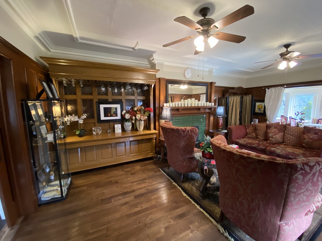 The Craigmyle parlour Location The Craigmyle, 1037 Craigd… Flickr