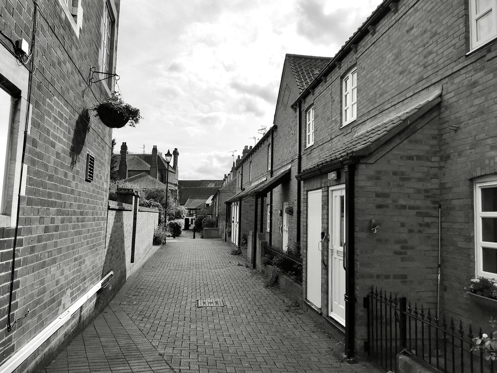 St Leonard’s Court, Slaughterhouse Lane, Newark. St Leonar… Flickr