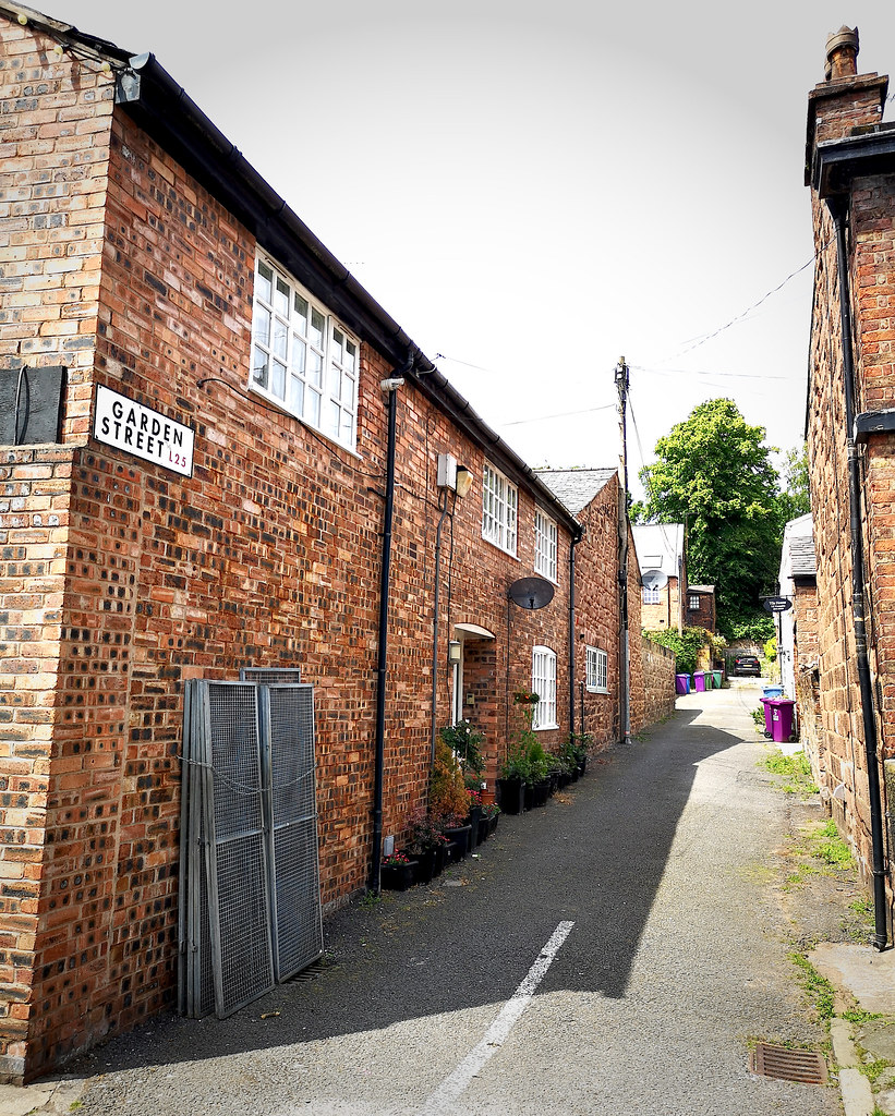 GARDEN STREET Woolton Village Woolton Village walk 14t… Flickr