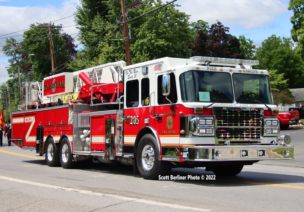 COLDENHAM FIRE DISTRICT WALDEN, NY TOWER LADDER 20… Flickr