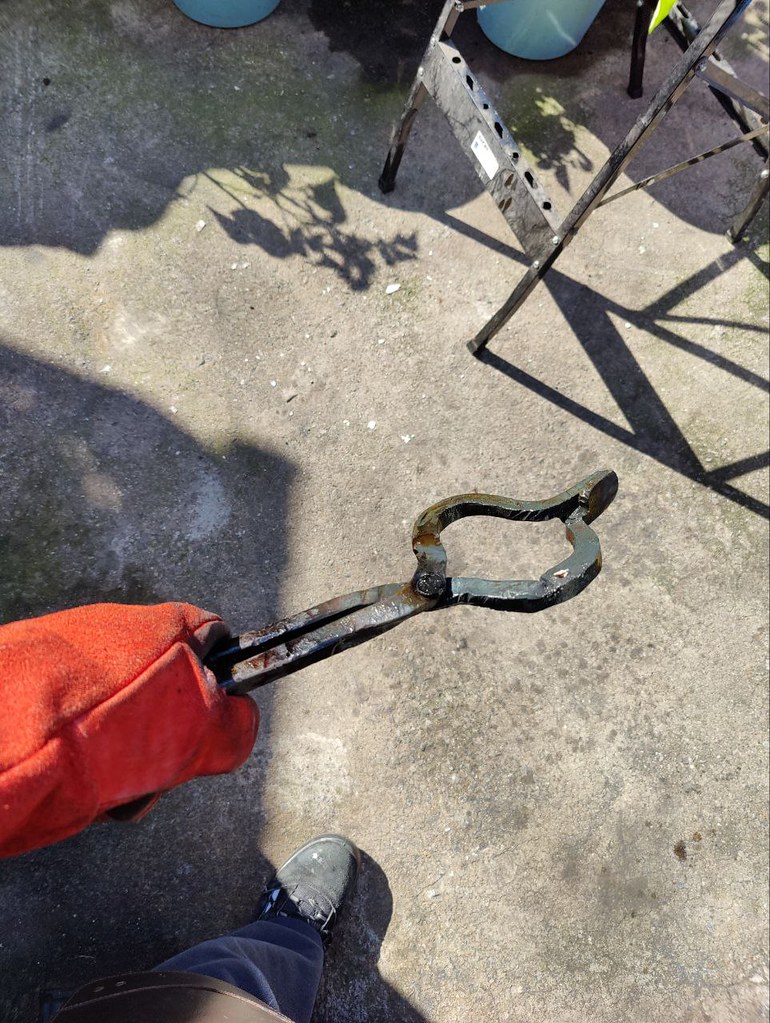 Bolt tongs Finished off working on a set of bolt tongs. Th… Flickr