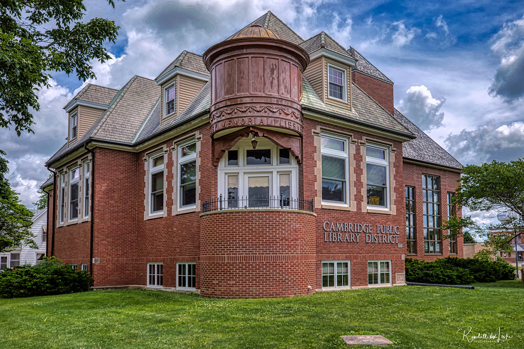 Gruey Memorial Library, Cambridge, Illinois Sitting catty … Flickr