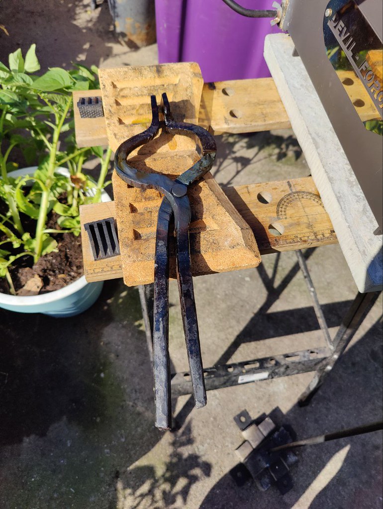 Bolt tongs Finished off working on a set of bolt tongs. Th… Flickr