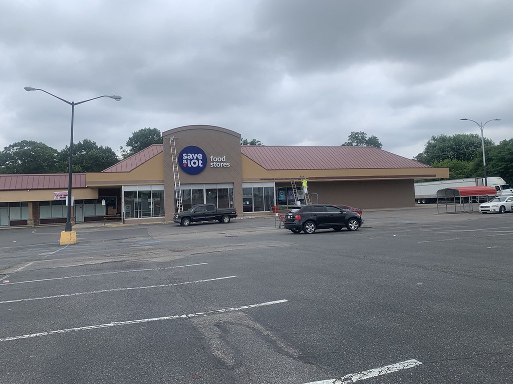 Save A Lot Folcroft, PA Store 60062, located at 1850 De… Flickr
