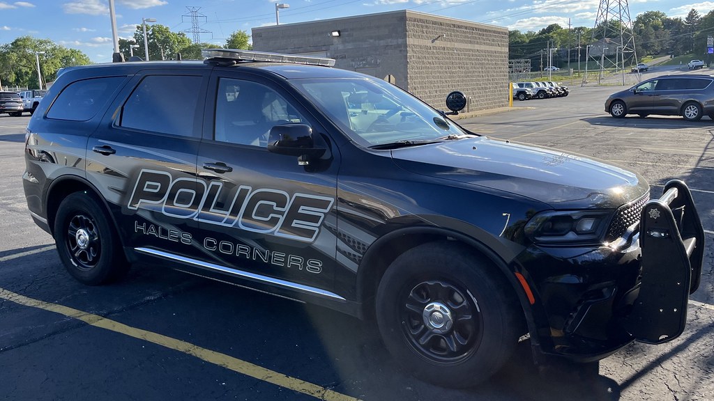 Hales Corners (WI) Police Dodge Durango pdpolicecars Flickr