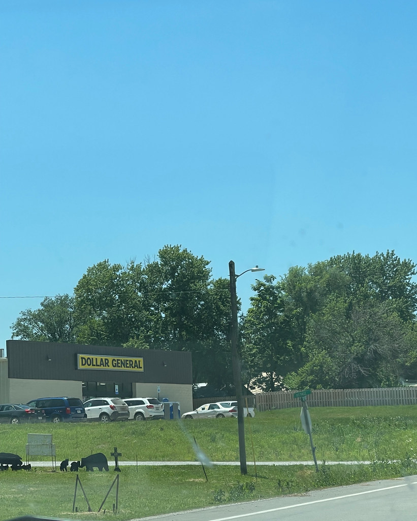 Dollar General, Altamont, Mo JayT2023 Flickr