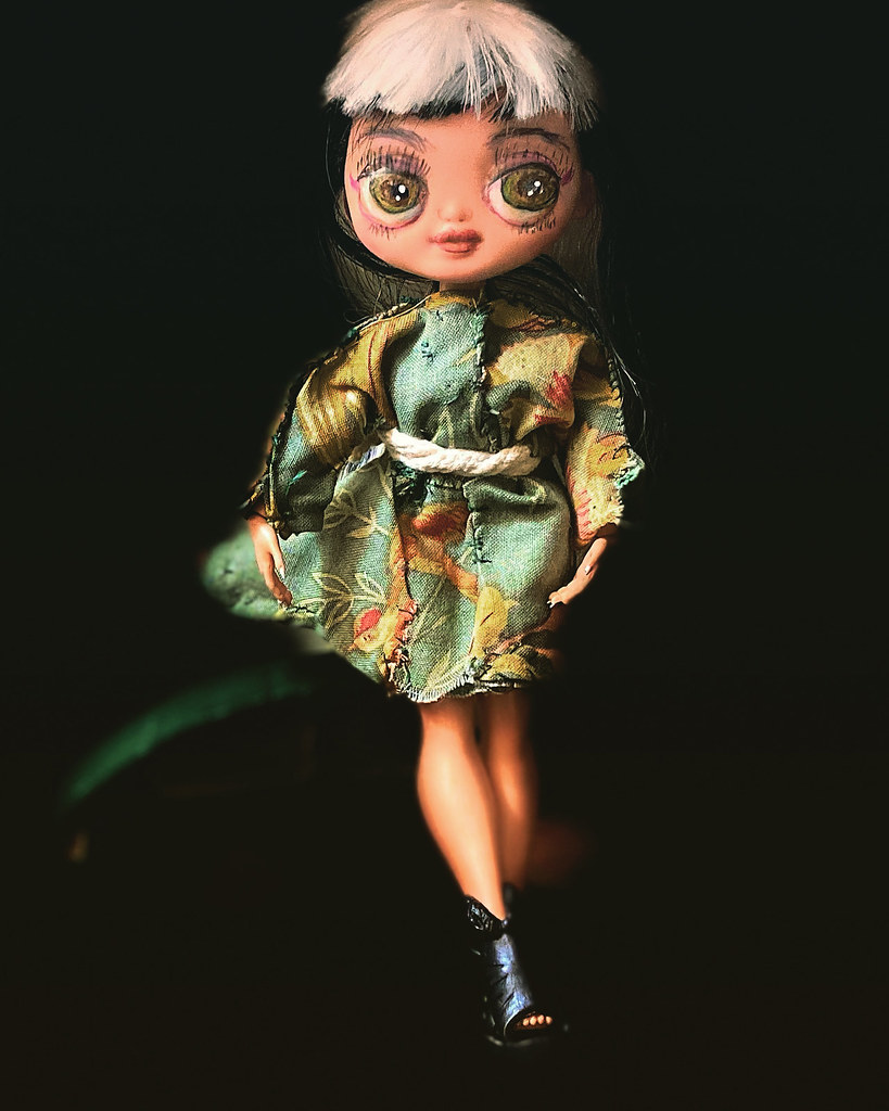 LOL Surprise Repaint using CaranD’ache watercolor pencils … Flickr