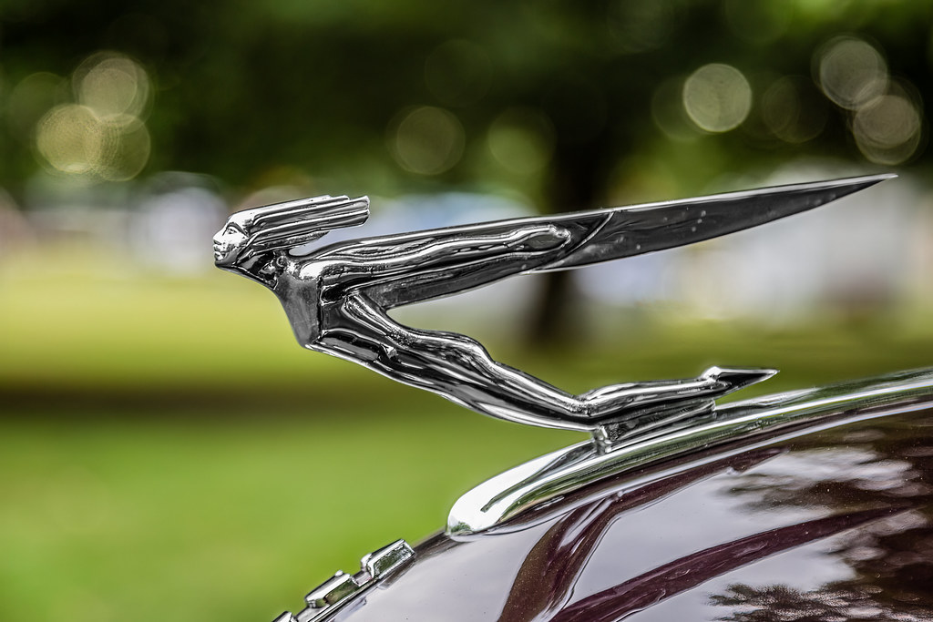 Flying Lady Hood ornament on a 1935 Auburn 851, Supercharg… Flickr