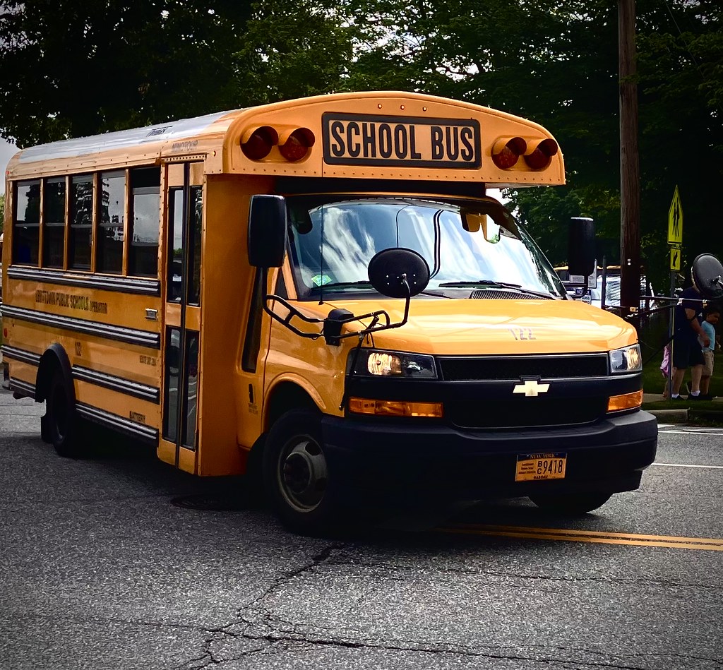 Levittown Public Schools 122 2020 Thomas Chevy Minotour T… Flickr