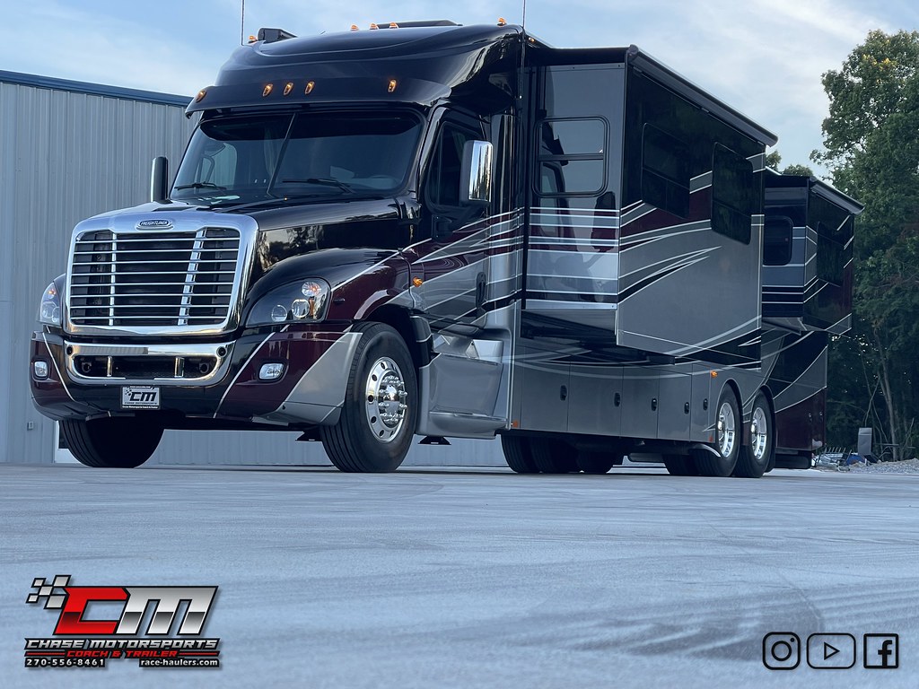 2016renegadexl45motorhome550hpcumminsbunks_52177415… Flickr