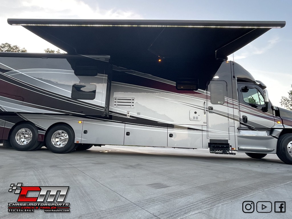 2016renegadexl45motorhome550hpcumminsbunks_52177406… Flickr